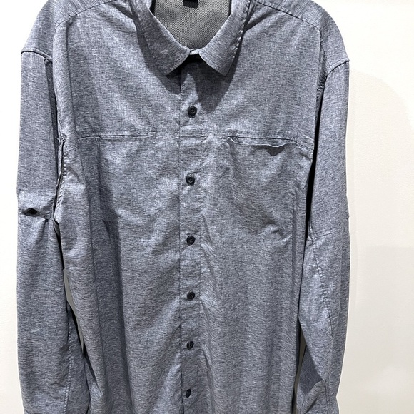 Lands End Men’s Button Down.Size large/42-44 - Picture 7 of 9